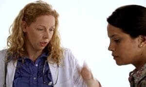 Campaña Justicia de Género: La Revisación Médica | Fundación AVON Y AMJA | Video